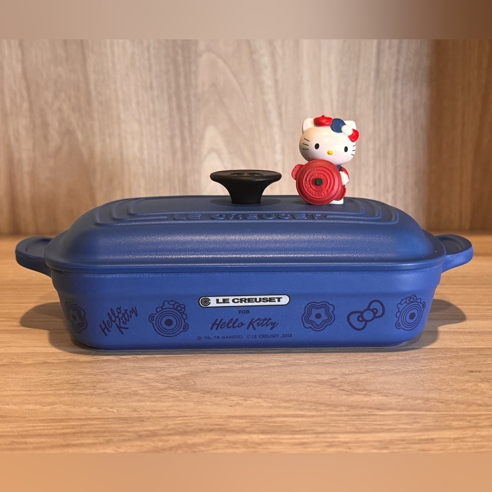 🌸BLACK FRIDAY SALE Hello Kitty x Le Creuset Taiwan 7/11 Limited Edition🌸